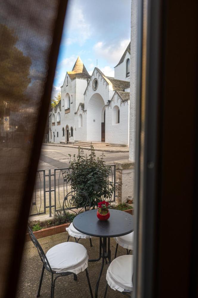 Dea Luxury Casa Vacanze- Zona Chiesa A Trullo - Alberobello Exterior foto