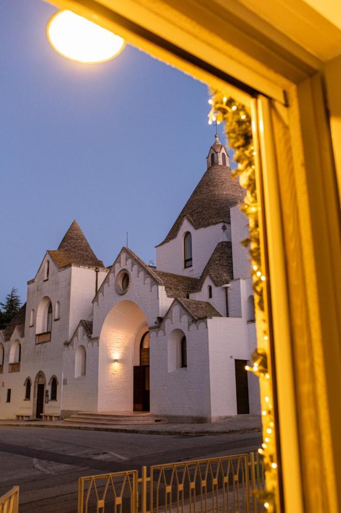Dea Luxury Casa Vacanze- Zona Chiesa A Trullo - Alberobello Exterior foto