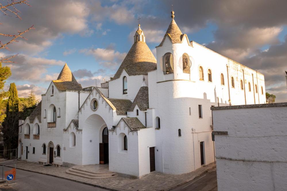 Dea Luxury Casa Vacanze- Zona Chiesa A Trullo - Alberobello Exterior foto